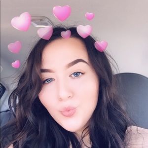 Meet your Posher, Katelyn